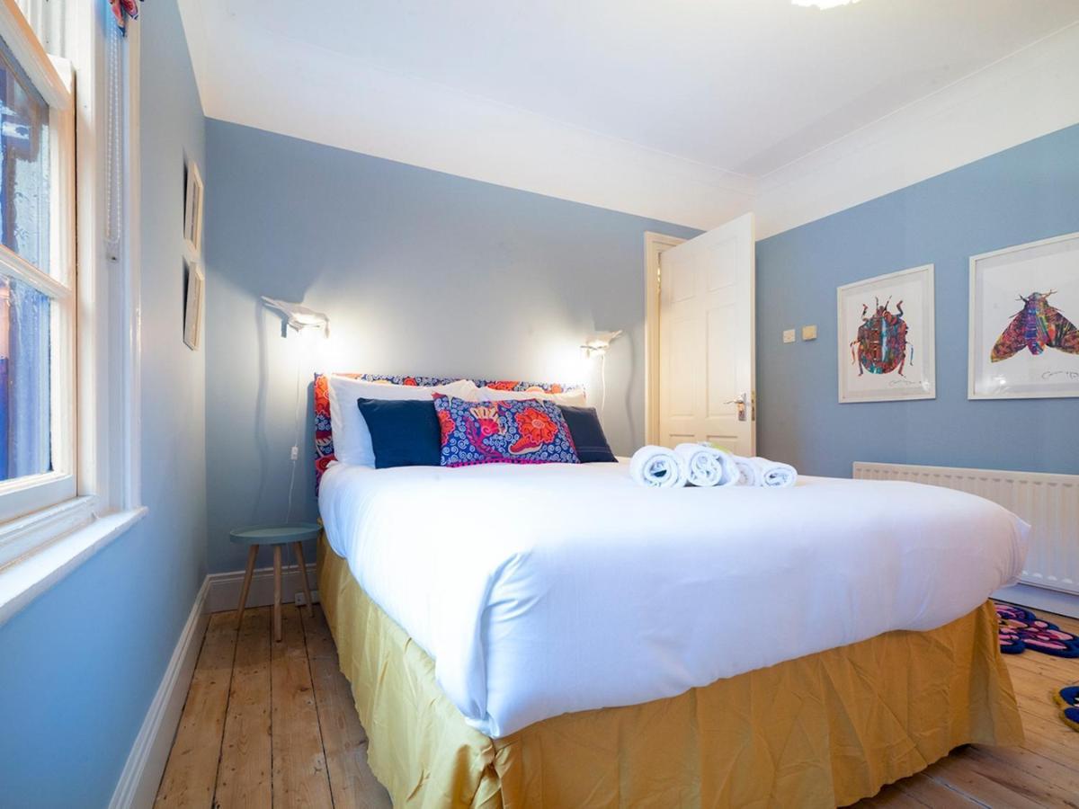 Pass The Keys Colourful, Quirky Artist-Owned 3 Bed Next To Cafes Villa Belfast Dış mekan fotoğraf