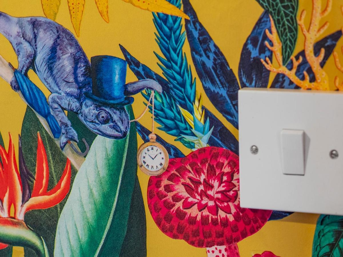 Pass The Keys Colourful, Quirky Artist-Owned 3 Bed Next To Cafes Villa Belfast Dış mekan fotoğraf