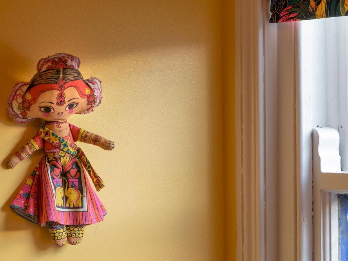 Pass The Keys Colourful, Quirky Artist-Owned 3 Bed Next To Cafes Villa Belfast Dış mekan fotoğraf